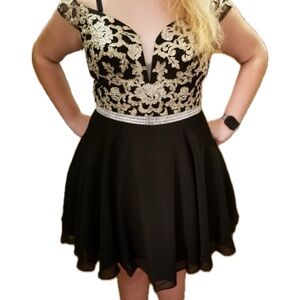 Val Stefani Black and Gold Mini Homecoming Dress